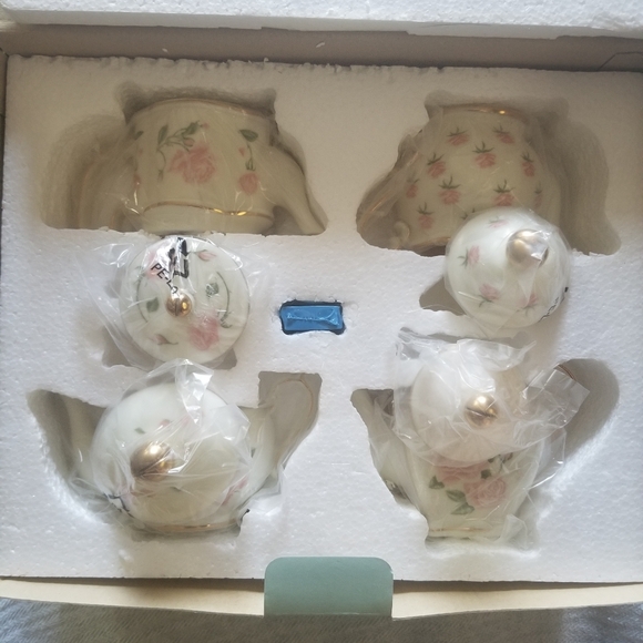 Partylite Romantic chic teapot tealight holders - Picture 8 of 8